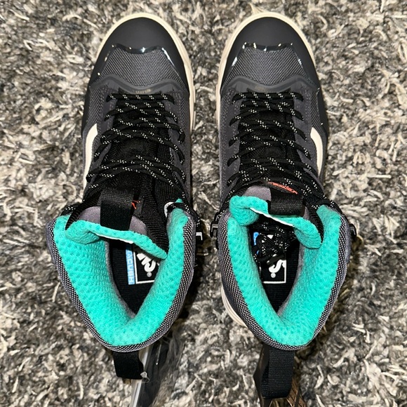 New VANS UltraRange EXO Hi GORE-TEX MTE-3 in Gray / Multi - Picture 7 of 16